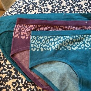 Auden teal and purple Leopard Print Underwear trio size large